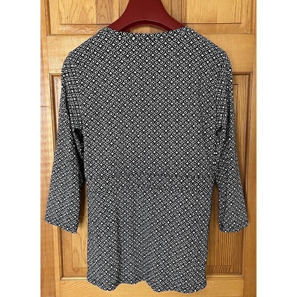 LL Bean Womens Peplum Tunic Blouse Shirt Sz L Black White Deep V Neck Pullover - Picture 5 of 6